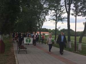 Učenici pravili kućice i hranilice za ptice - Hit Radio Pozarevac, Branicevski okrug