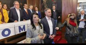 Ujedinjena Srbija predala listu za parlamentarne izbore - Hit Radio Pozarevac, Branicevski okrug
