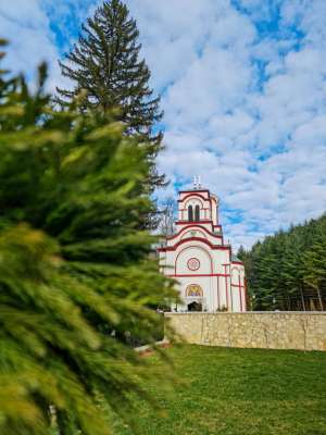 Litija i presvlačenje moštiju u manastiru Tumane - Hit Radio Pozarevac, Branicevski okrug
