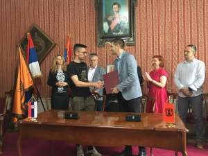 Potpisani ugovori o pokretanju sopstvenog biznisa i zapošljavanja - Hit Radio Pozarevac, Branicevski okrug