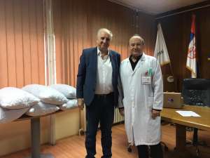 Opština Veliko Gradište požarevačkoj bolnici donirala jastuke - Hit Radio Pozarevac, Branicevski okrug