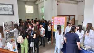 Dan otvorenih vrata u Medicinskoj školi (FOTO) - Hit Radio Pozarevac, Branicevski okrug