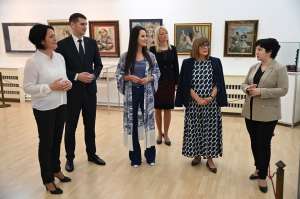 Tamara Vučić i Maja Gojković posetile Galeriju Milene Pavlović Barili - Hit Radio Pozarevac, Branicevski okrug