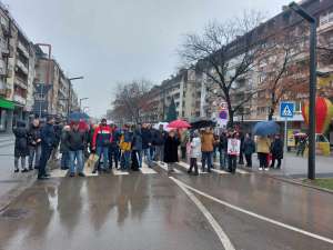 Građani i učenici i ovog petka, zastali na 15 minuta - Hit Radio Pozarevac, Branicevski okrug