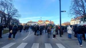 Protest maturanata u Tabačkoj čaršiji - Hit Radio Pozarevac, Branicevski okrug