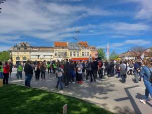 U nedelju u Požarevcu održan protest pod nazivom “POpravka sistema” - Hit Radio Pozarevac, Branicevski okrug
