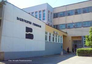 Razlozi smene direktorke Požarevačke gimnazije - Hit Radio Pozarevac, Branicevski okrug