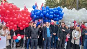 U Požarevcu održan skup protiv blokada i nasilja - Hit Radio Pozarevac, Branicevski okrug