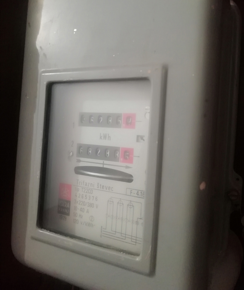 U oktobru 170.000 domaćinstava ostvarilo pravo na niže račune za struju - Hit Radio Pozarevac, Branicevski okrug