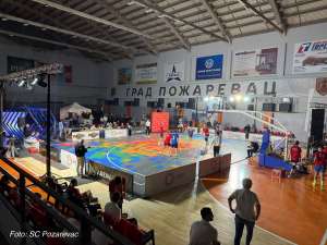 MTS karavan u Požarevcu okupio mlade sportiste i ljubitelje gejminga - Hit Radio Pozarevac, Branicevski okrug