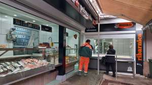 U susret Svetom Nikoli: Kakva je ponuda i cene ribe na požarevačkoj pijaci - Hit Radio Pozarevac, Branicevski okrug