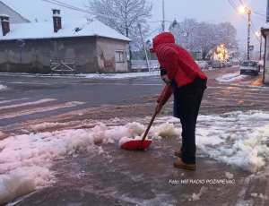 Kazne za neuklanjanje snega i leda: Grad Požarevac podsetio na obaveze građana - Hit Radio Pozarevac, Branicevski okrug