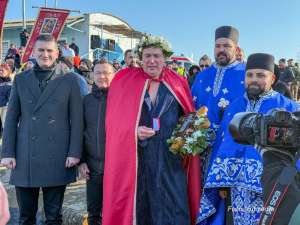 Vuk Janjuš pobednik Bogojavljenskog plivanja za Časni krst u Kostolcu - Hit Radio Pozarevac, Branicevski okrug