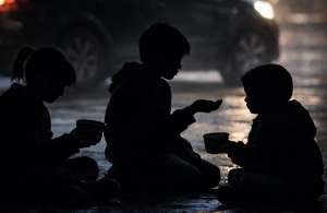 Zlostavljanje dece u Smederevu: Otac uhapšen zbog prisiljavanja na prosjačenje - Hit Radio Pozarevac, Branicevski okrug