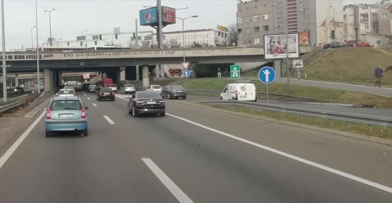 Budite odovorni - uvek koristite sigurnosni pojas