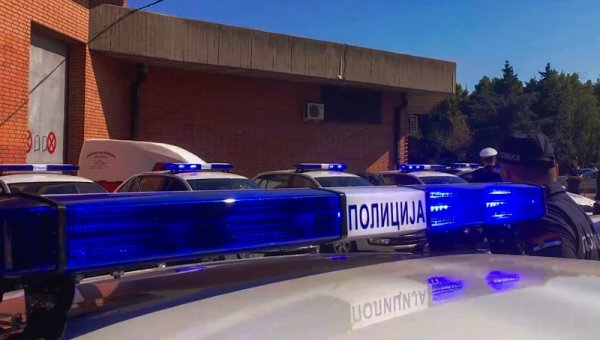 Muškarac uhapšen zbog posedovanja i upotrebe oružja