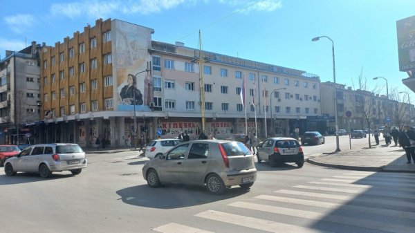 Uvek vežite pojas, na svakom sedištu i pri svakoj vožnji