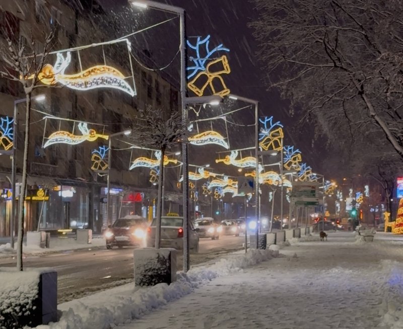 Pojačane aktivnosti zimske službe u Požarevcu zbog snežnih padavina